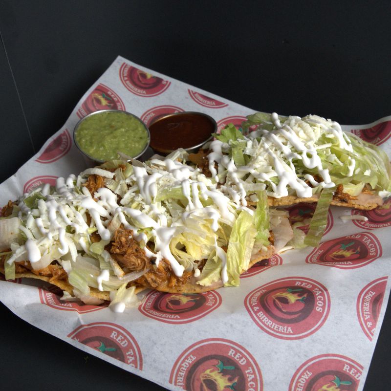 Tostadas de Tinga de Pollo